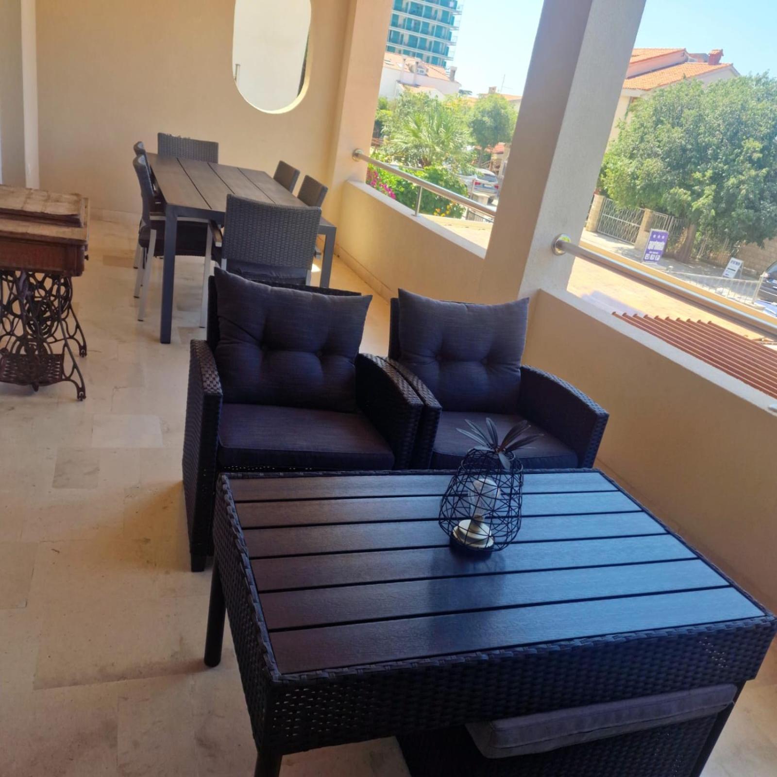 Apartament Milos *